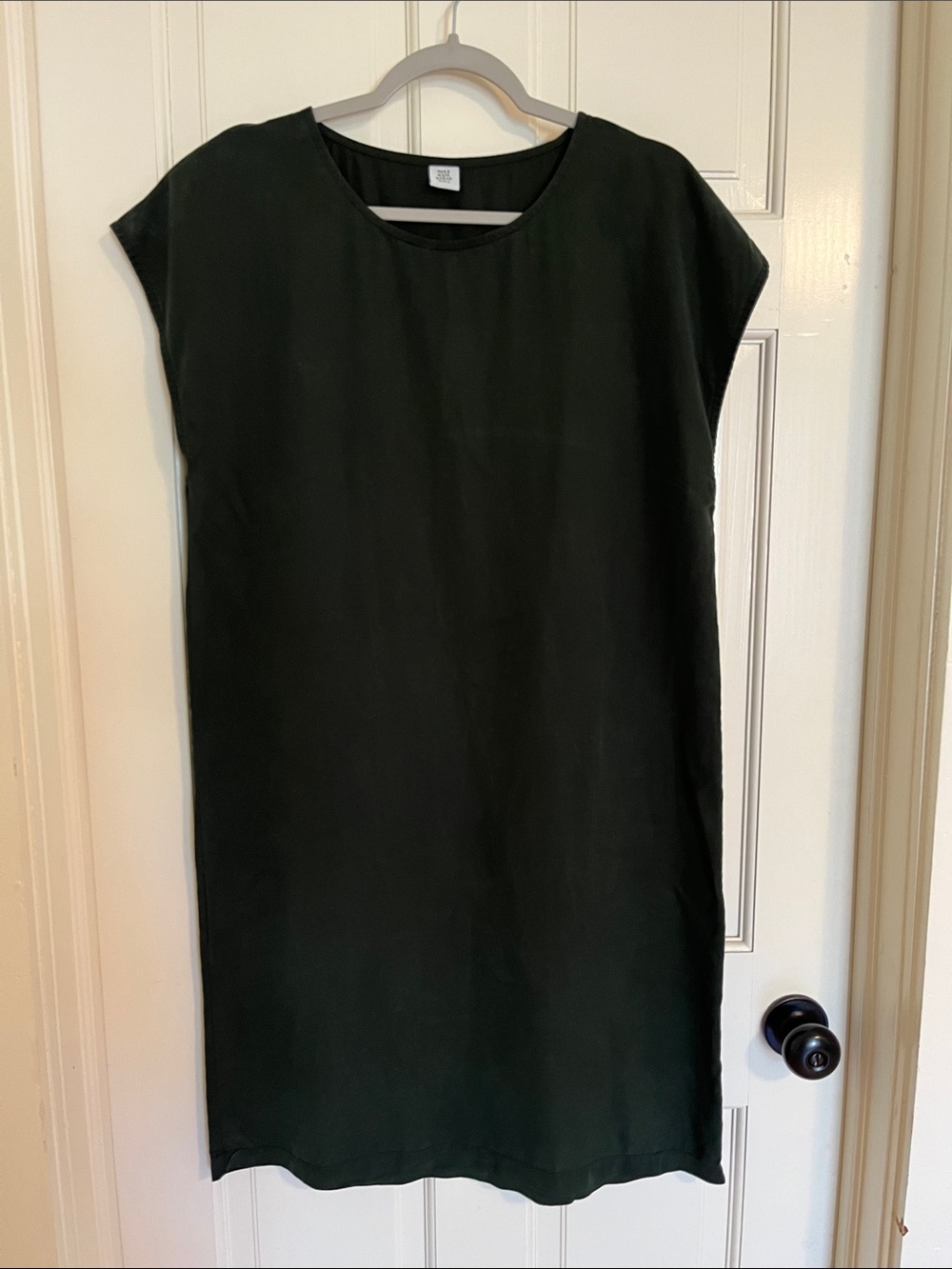 Simple and Chic Green Cap-Sleeve Mini Dress